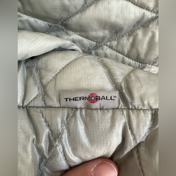 North Face Women's Mid Grey Thermoball Trekker Jacket - Picture 10 of 11